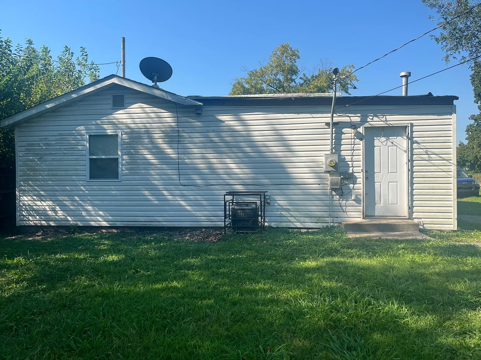 3 bed, 1156 sqft, $875 — Photo 2