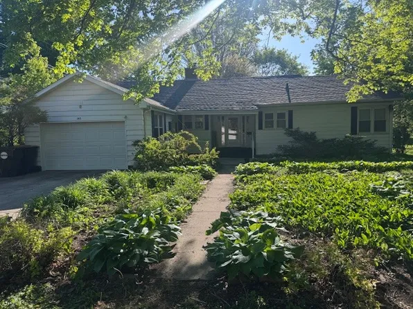 305 N East St, Le Roy, IL 61752