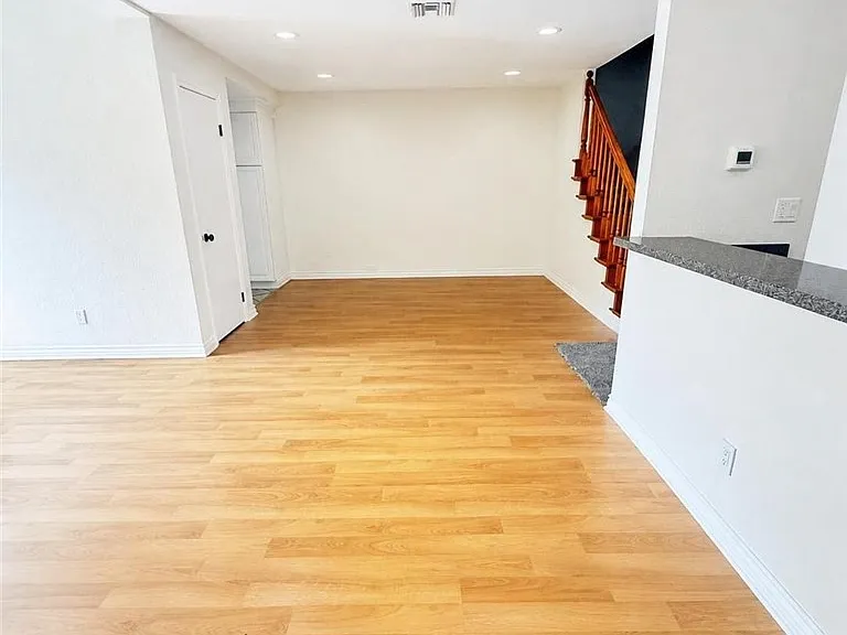 900 W Sierra Madre Ave — Photo 7
