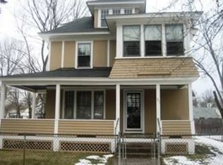 743 White St, Springfield, MA 01108