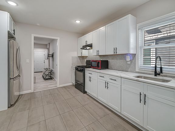 3rd image of 259 N Center St #1