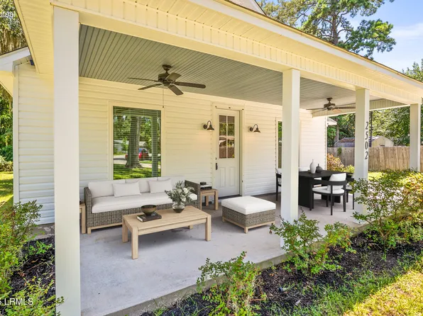 2502 Black Oak Cir, Beaufort, SC 29902