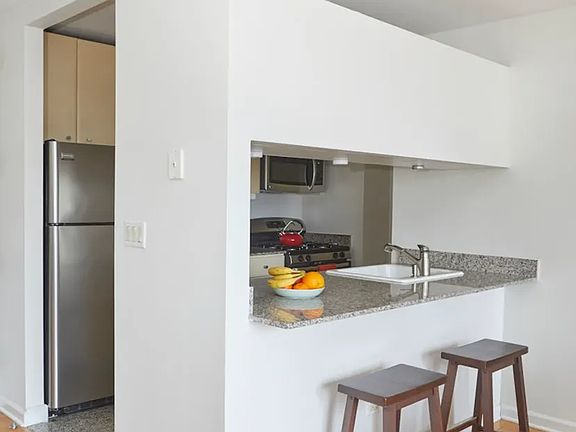 5th image of 1965 Broadway APT 10K