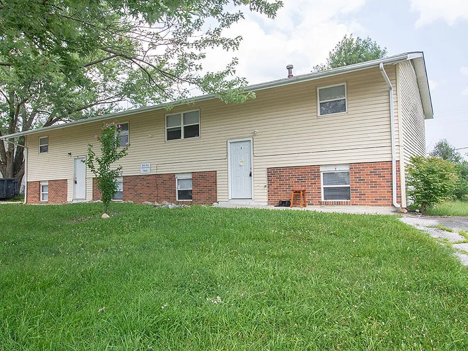 7304 N Moberly Dr