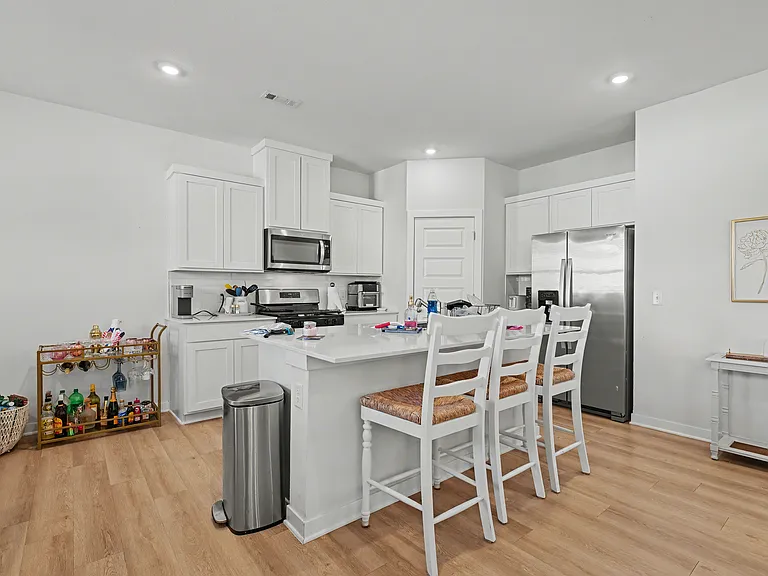 4885 Triangle St — Photo 6