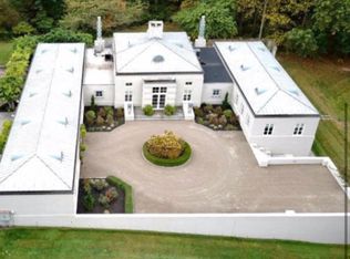 2491 Schoolhouse Rd, Middletown, PA 17057