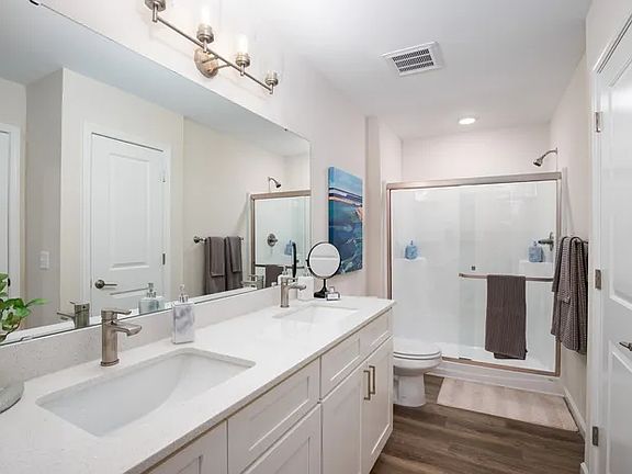 4th image of 4817G Mystic Ln