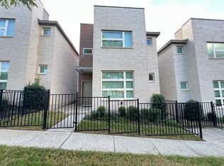 326 Oakbend Dr, Lewisville, TX 75067