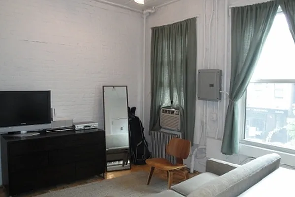 Rented by Citi Habitats | media 32