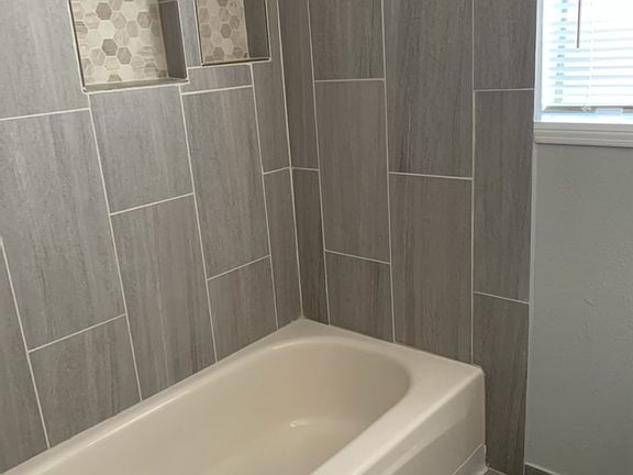 2nd image of 3716 Bryn Mawr Dr NE #D