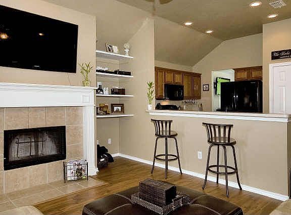 4th image of 1209 Lassen Ln