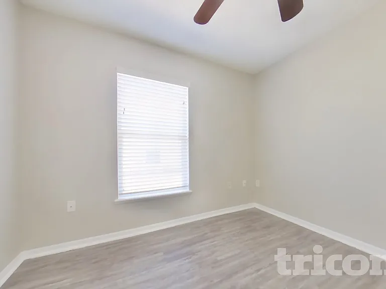 353 Comfort Dr — Photo 14