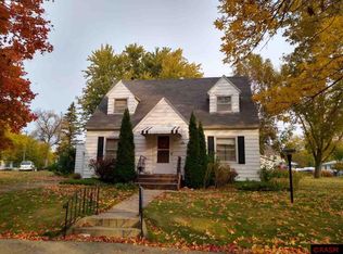 612 Water St SW, Sleepy Eye, MN 56085