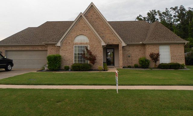 1st image of 507 Woodland View Dr