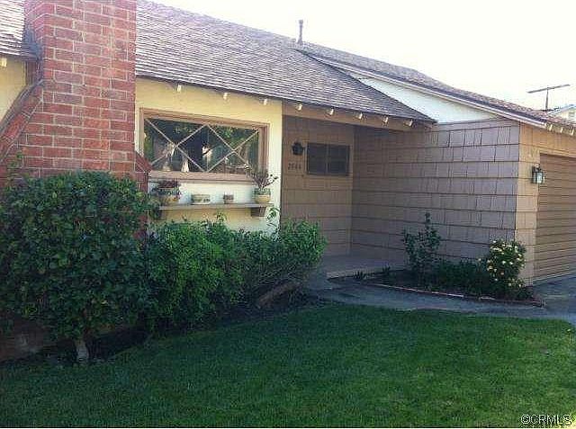 1st image of 2944 Manhattan Ave