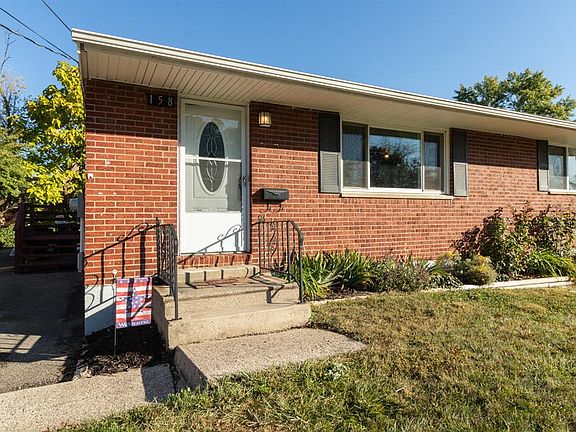 2nd image of 158 Brookhaven Ave