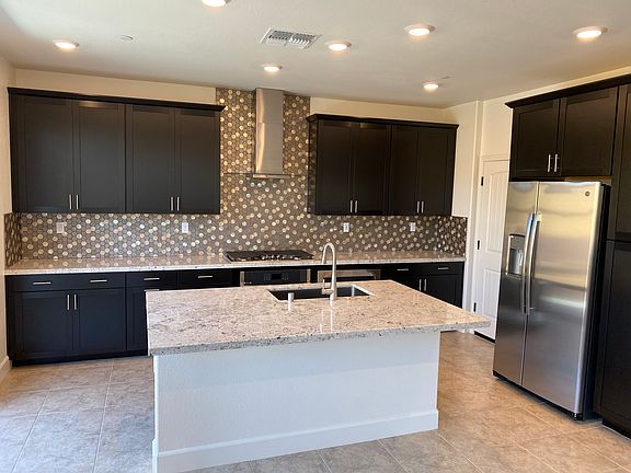 3rd image of 4434 French Dr