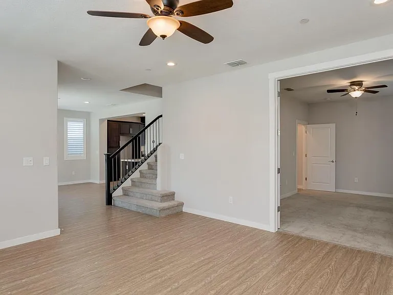 4821 Holden Dr — Photo 6