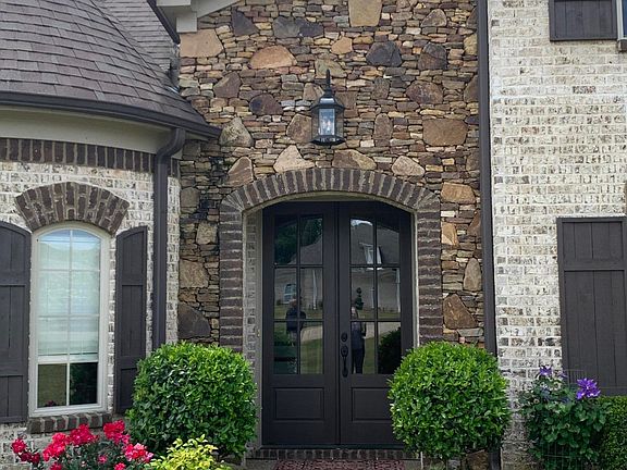 4th image of 8559 Dehart Dr