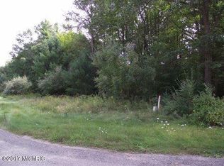 1238 N Hillside Dr, Ludington, MI 49431