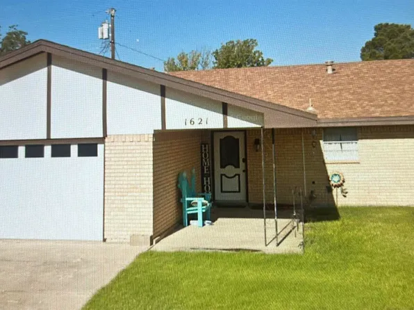 1621 N Tasker Dr, Hobbs, NM 88240