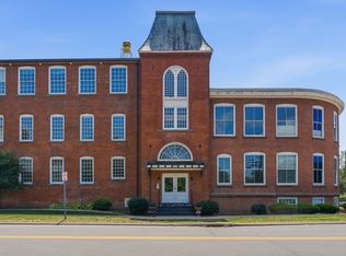 10 Main St #324, Berlin, CT 06037