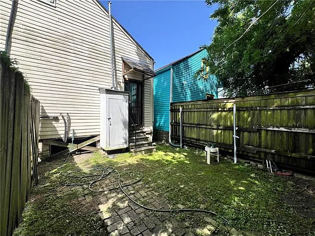 1920 Dumaine St — Photo 11
