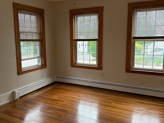 4th image of 2 Fremont St APT 2