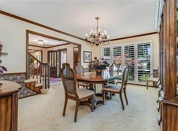 3rd image of 6515 Englewood Ave