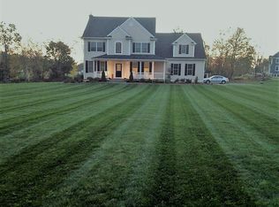 11 Gabriel Dr, Ellington, CT 06029