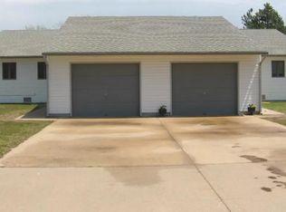 1910 N Abbey Rd, Kingman, KS 67068