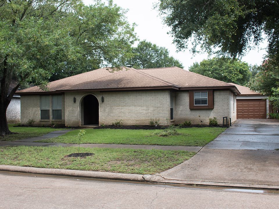 nice curb appeal