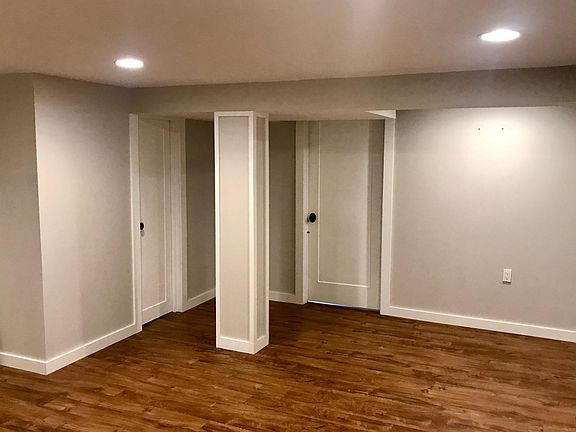 3rd image of 1559 Putty Hill Ave