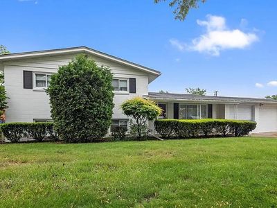 6110 Whitefield St, Dearborn Heights, MI, 48127