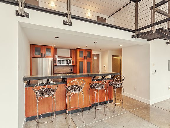 4th image of 1 Clarence Pl Unit 2