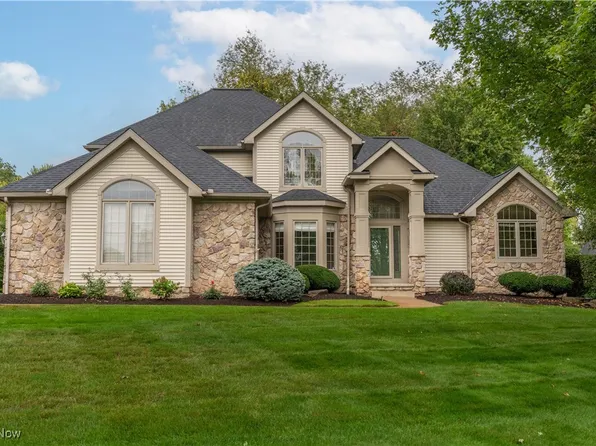 1158 Karla Dr, Clinton, OH 44216