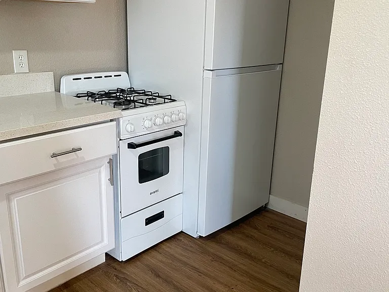 4286 Gibraltar St — Photo 2