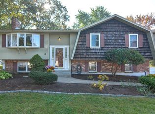 6 Woodridge Rd, Milford, MA 01757
