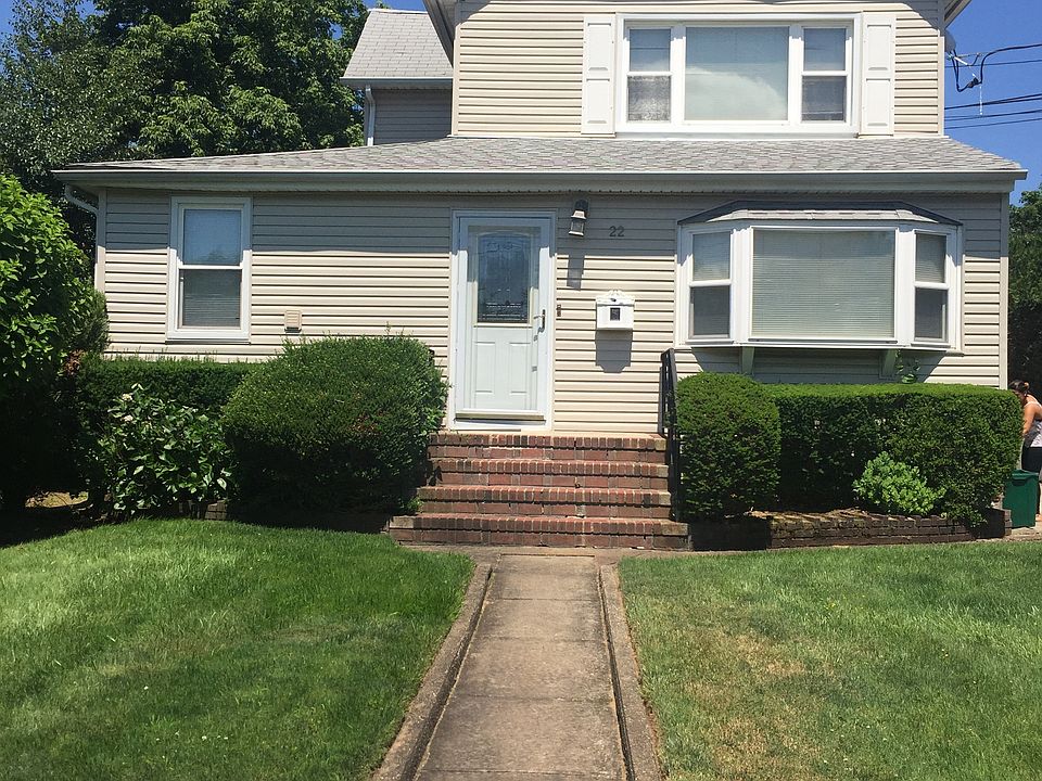 1st image of 22 Wright Ave #2nd