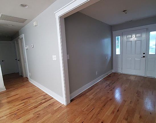 5th image of 5408 Whaler Way