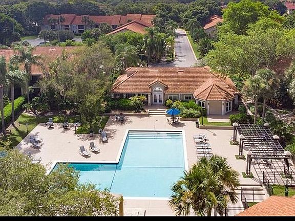 2nd image of 4016 Crockers Lake Blvd APT 427