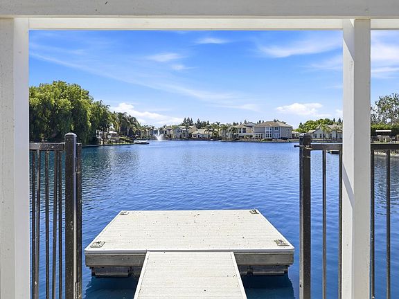 4th image of 2236 Clear Lake Ct