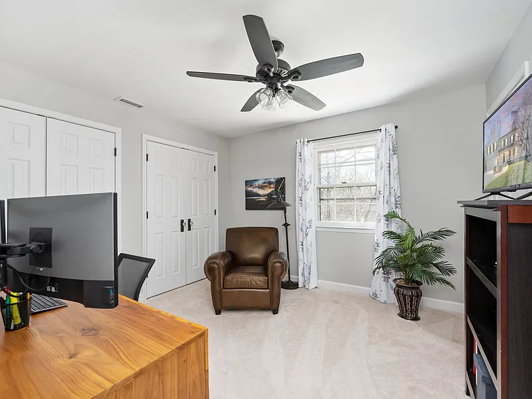 1312 Yellow Tavern Ct — Photo 34