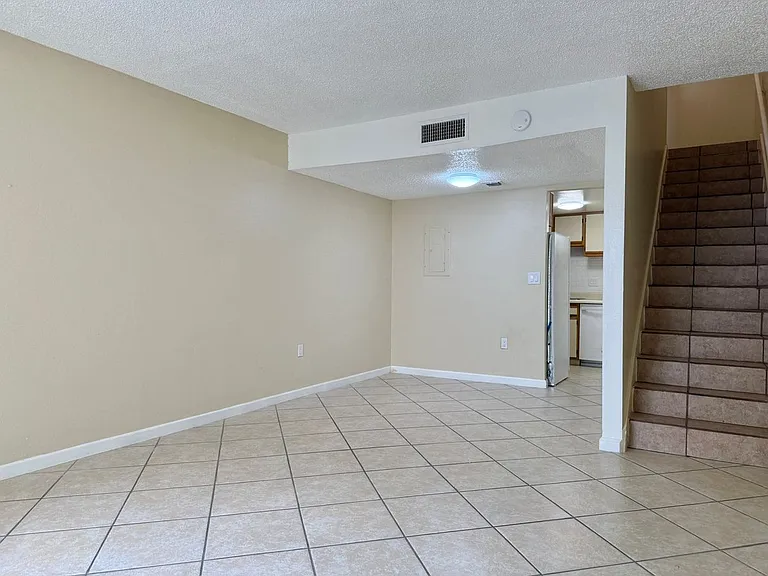 4149 S Semoran Blvd #4 — Photo 1
