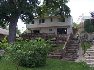 122 T St, Lees Summit, MO 64086