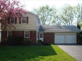 781 Silver Rock Ln, Buffalo Grove, IL 60089