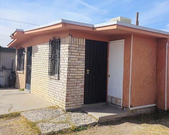 2nd image of 8800 Otyokwa Way