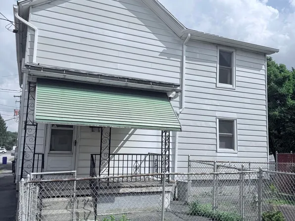 208 E Noble St, Hazleton, PA 18201