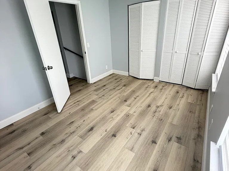317 Georgian Park Dr — Photo 8