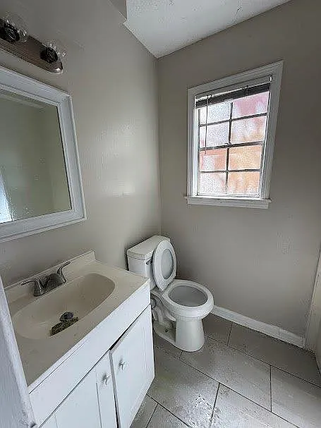 3 bed, 1218 sqft, $1,395 — Photo 3